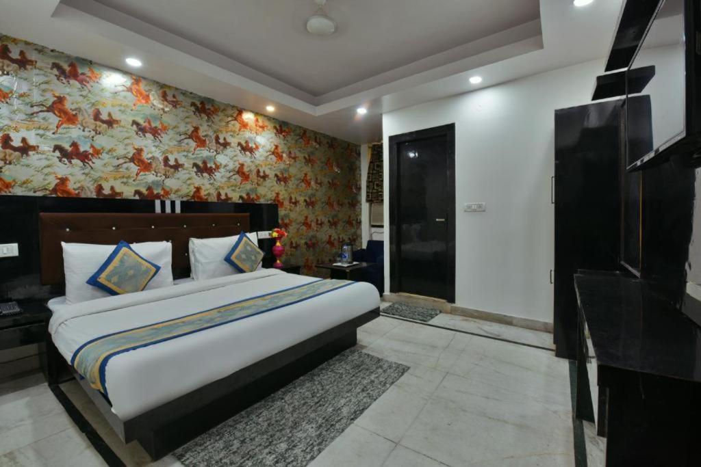 Hotel Shiva International Near By Igi Airport Ню Делхи Екстериор снимка